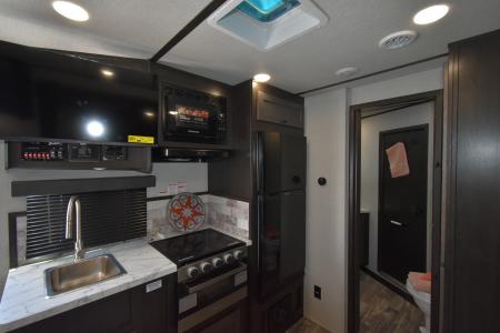 New 2027 Bison Trailers Silverado 8313B.S Horse Trailer