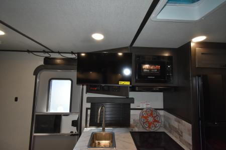 New 2027 Bison Trailers Silverado 8313B.S Horse Trailer