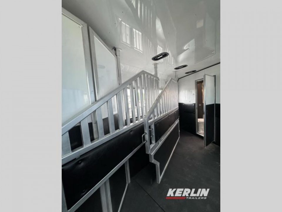 New 2027 Merhow Trailers Stampede 8312 Horse Trailer