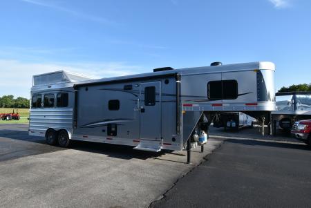 New 2027 Merhow Trailers Stampede 8312 Horse Trailer