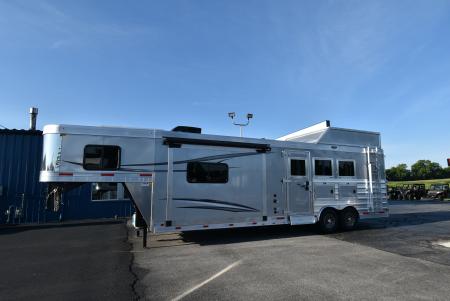 New 2027 Merhow Trailers Stampede 8312 Horse Trailer