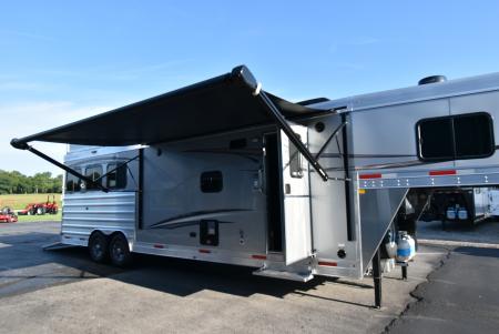 New 2027 Merhow Trailers Stampede 8312 Horse Trailer