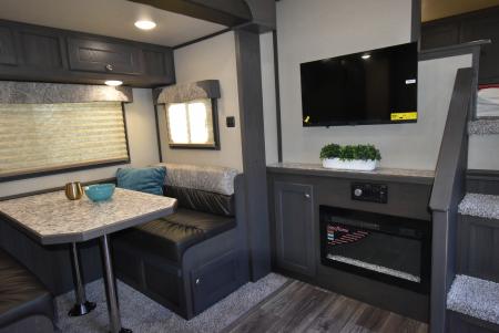 New 2027 Merhow Trailers Stampede 8312 Horse Trailer