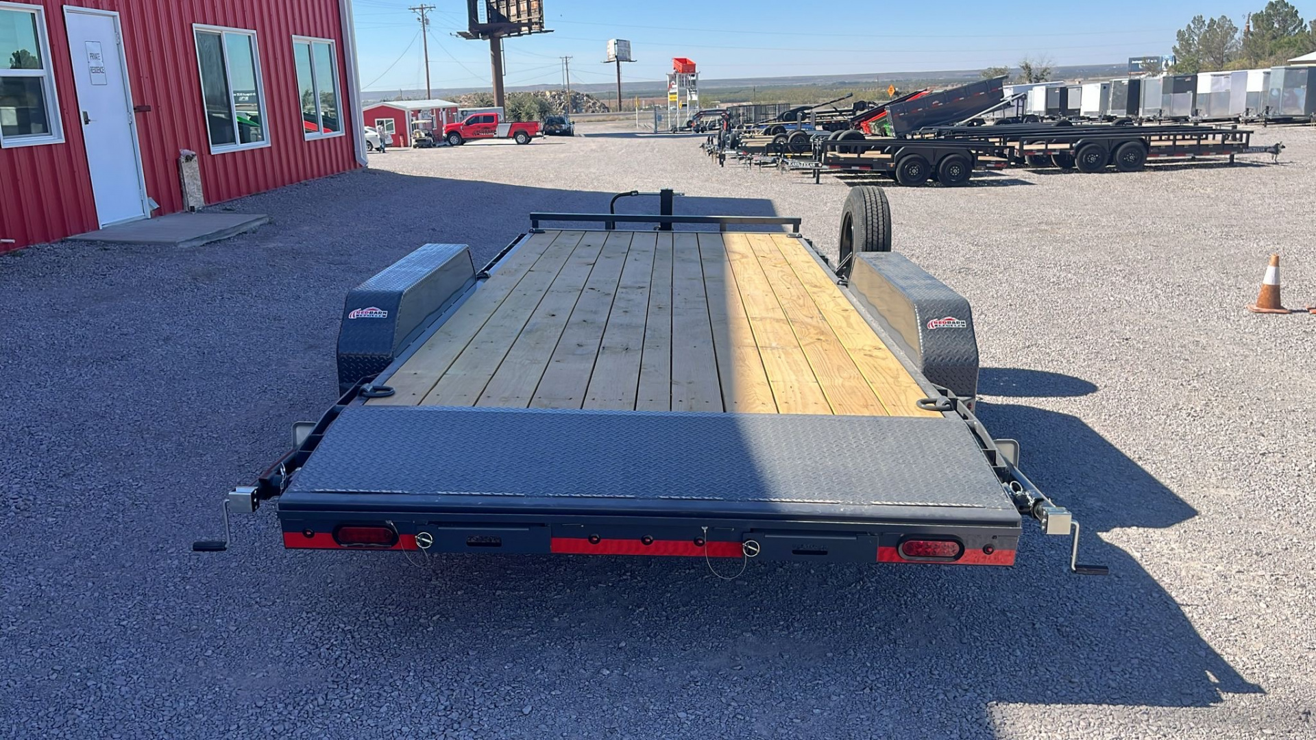 New 2026 Lamar Trailers 83"X18' H6 16K EQUIPMENT HAULER Equipment Trailer