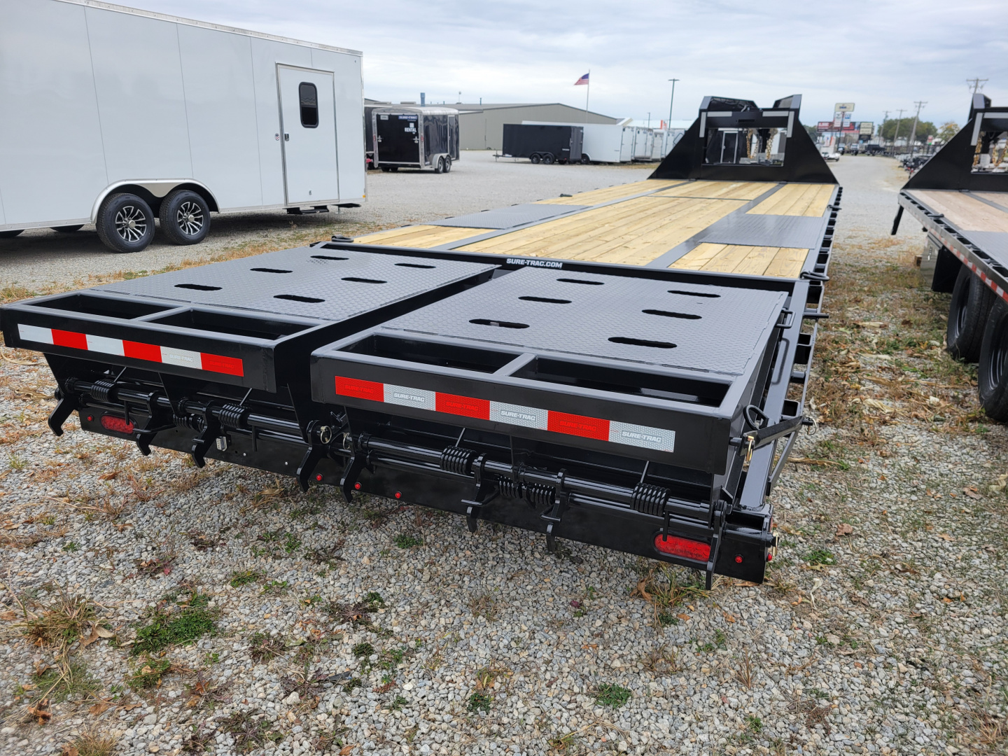 New 2026 Sure-Trac 8.5x25+5 Gooseneck Deckover Trailer