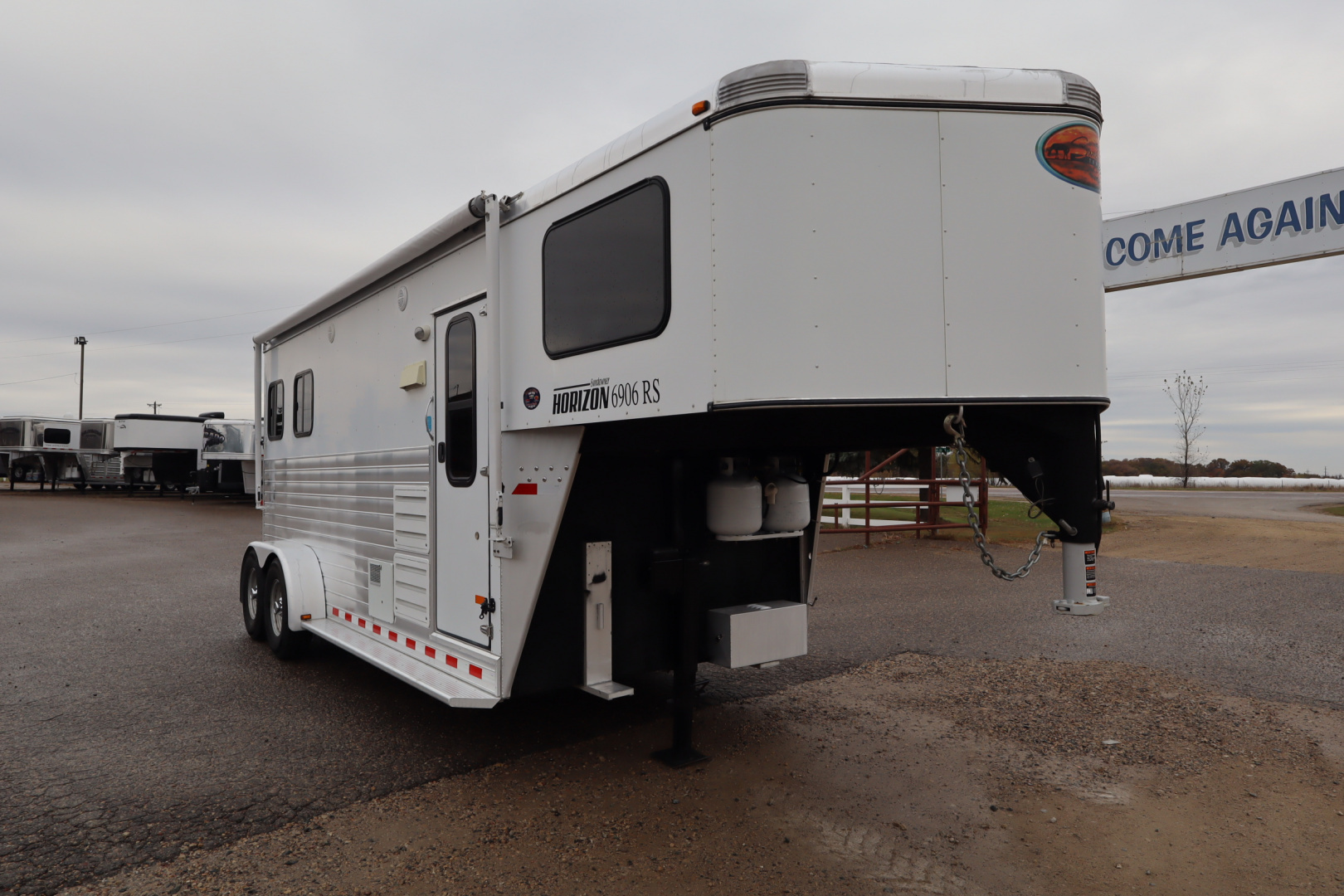 Used 2012 Sundowner 2 Horse LQ Horse Trailer