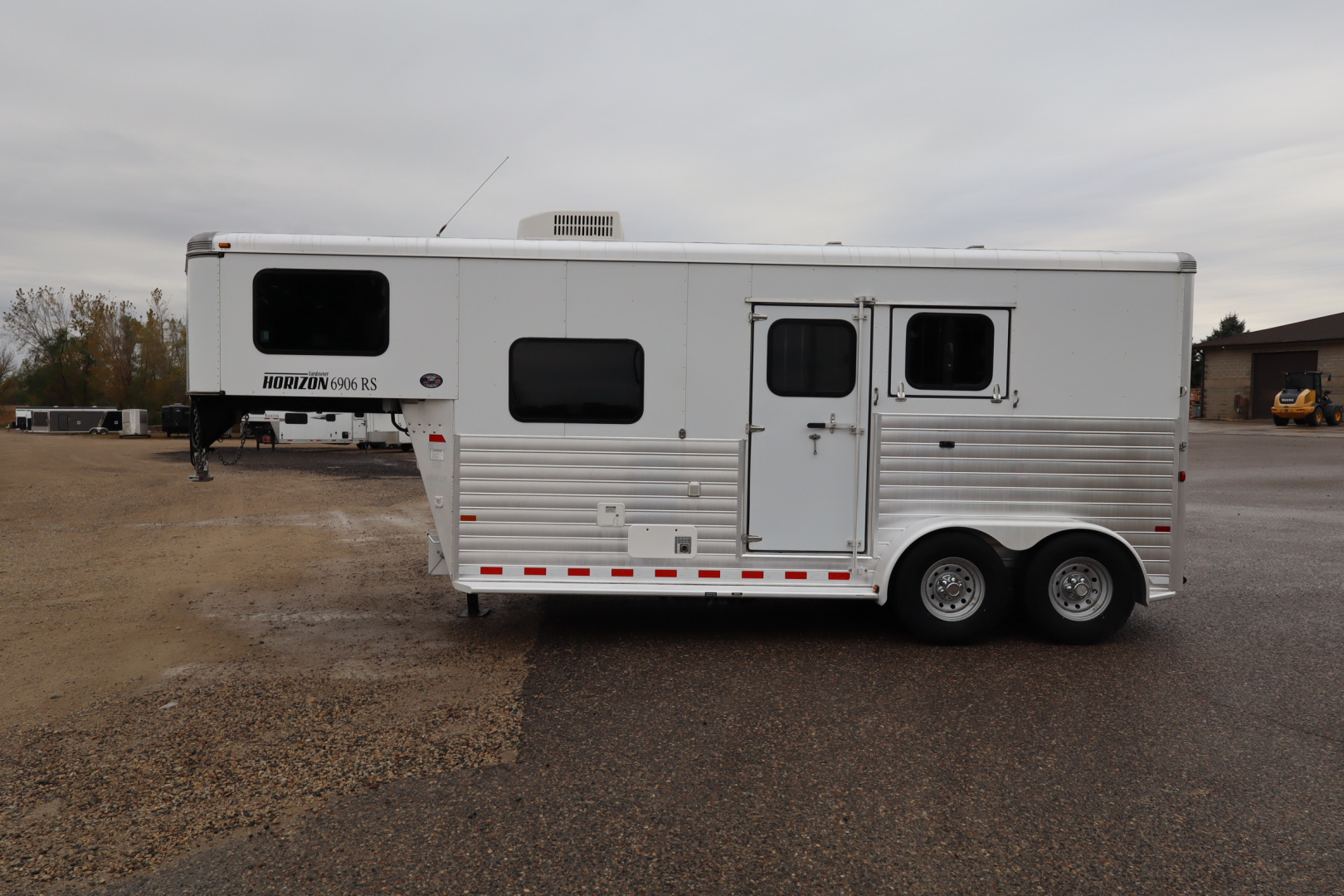 Used 2012 Sundowner 2 Horse LQ Horse Trailer