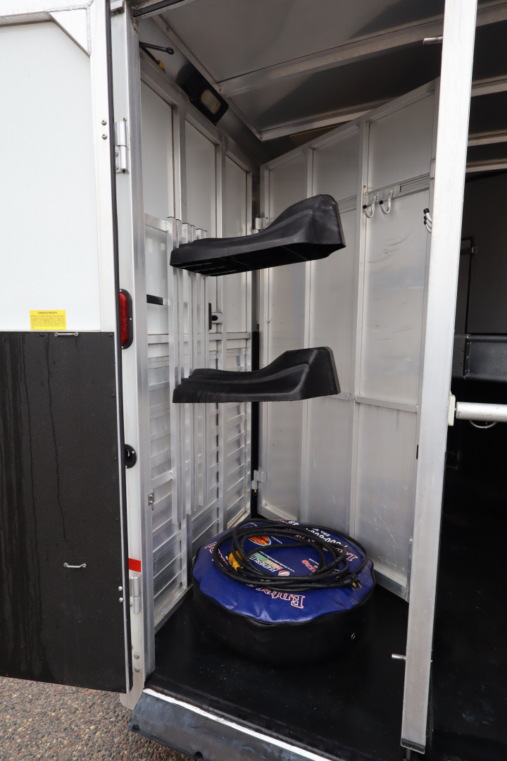 Used 2012 Sundowner 2 Horse LQ Horse Trailer