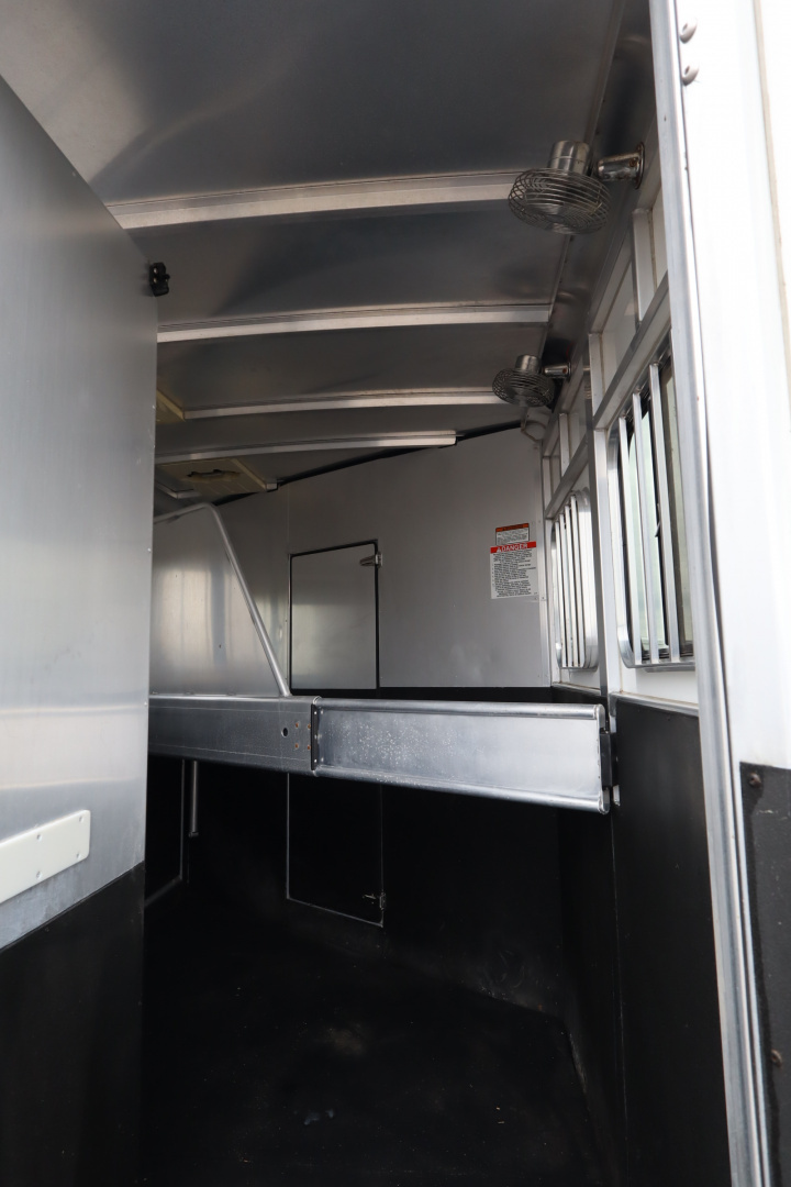 Used 2012 Sundowner 2 Horse LQ Horse Trailer