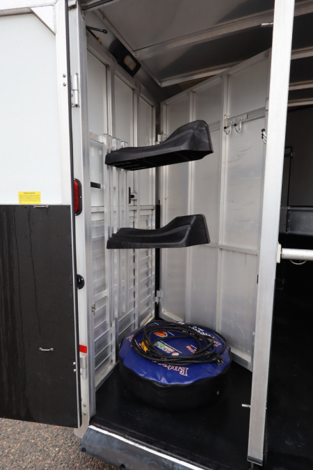 Used 2012 Sundowner 2 Horse LQ Horse Trailer