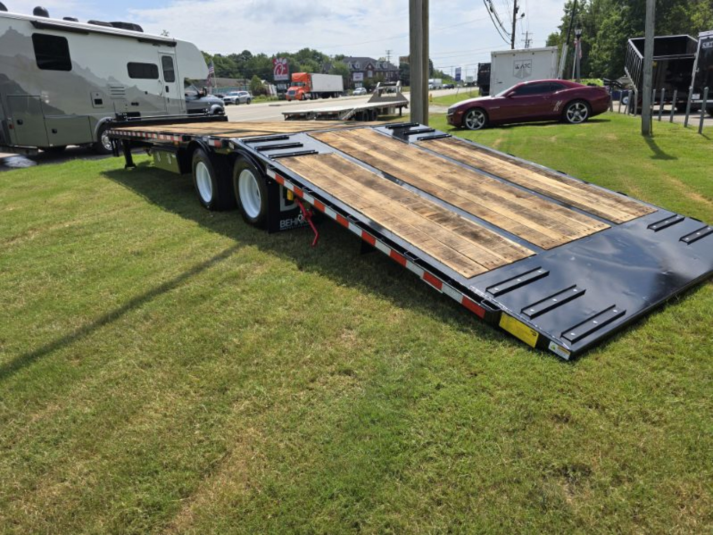 New 2026 Behnke BEHNKE 20 TON 20+12 HDT Equipment Trailer