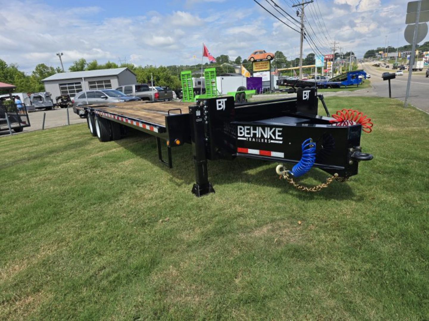 New 2026 Behnke BEHNKE 20 TON 20+12 HDT Equipment Trailer