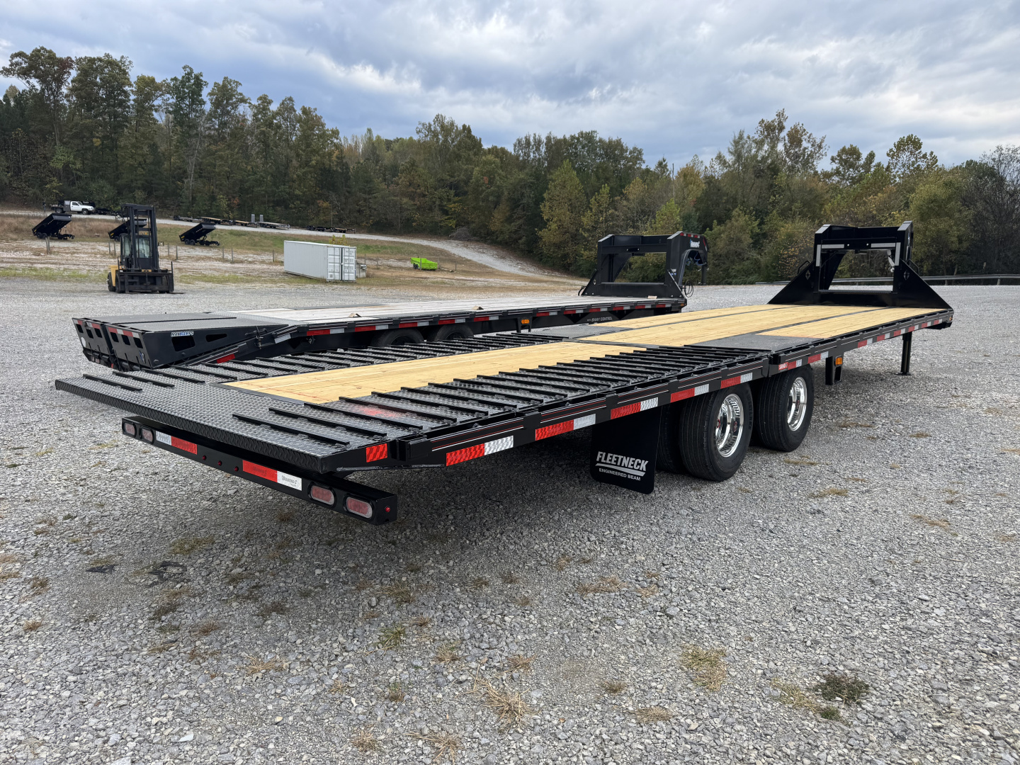 New 2026 Diamond C Trailers FMAX212 Flatbed Trailer, HYD DOVETAIL, HYD JACKS, ALUMINUM OUTER WHEELS