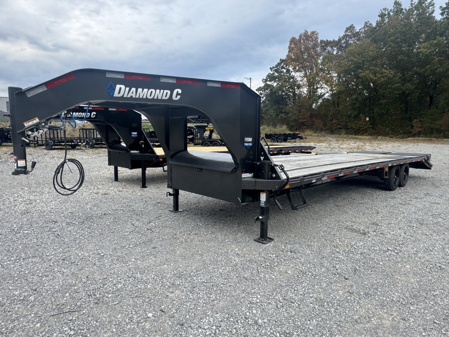 New 2025 Diamond C FMAX208 GOOSENECK TRAILER 25+5 MAX RAMPS 18K G.V.W.R.