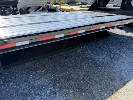 New 2026 Diamond C FMAX212 GOOSENECK TRAILER PACESETTER EDITION HYDRO DOVE & JACKS ALUMINUM FLOOR AND OUTER RIMS DISC BRAKES