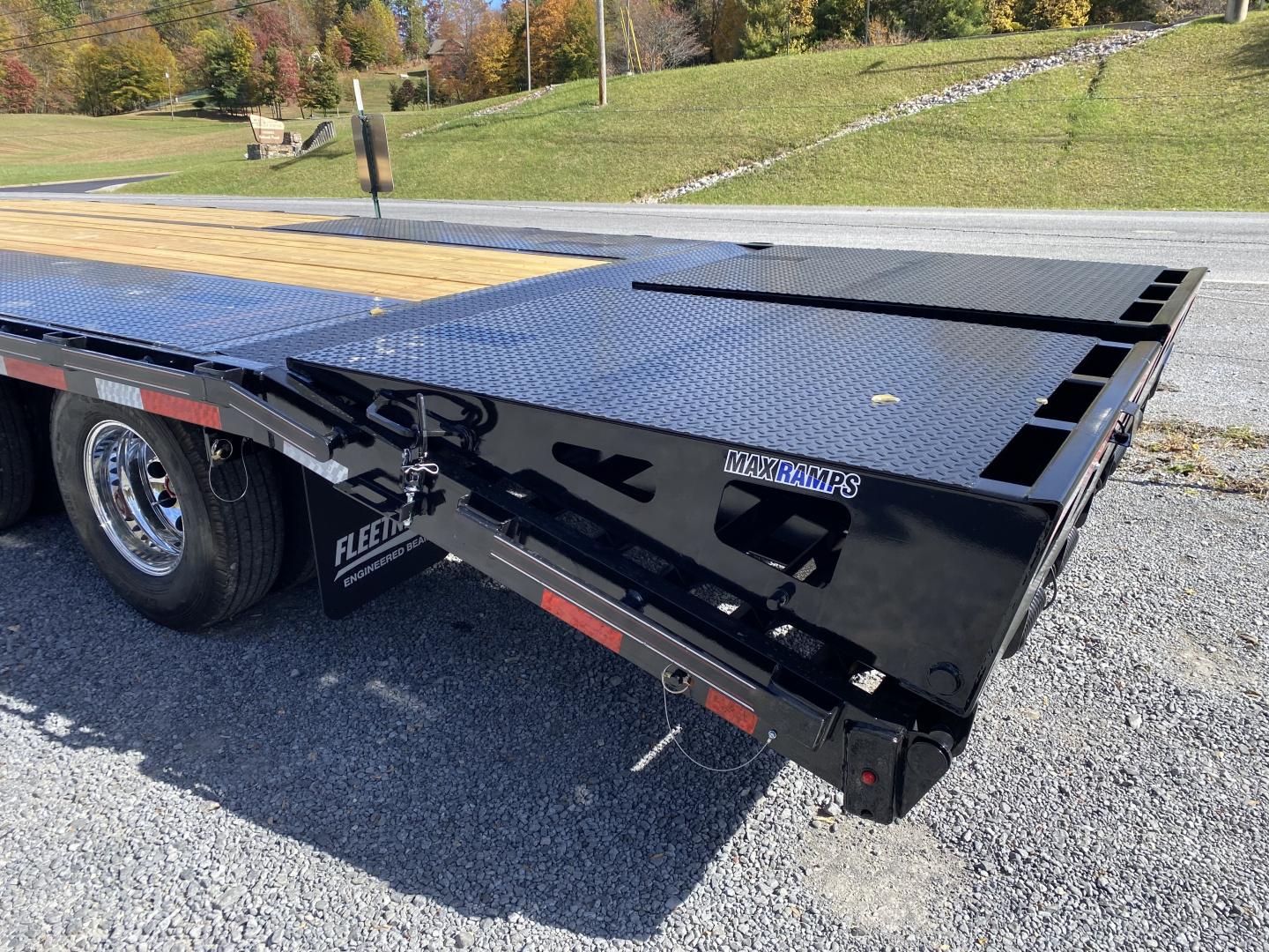 New 2026 Diamond C FMAX210. GOOSENECK TRAILER 20+5 MAX RAMPS ALUMINUM OUTER RIMS 14PLY TIRES