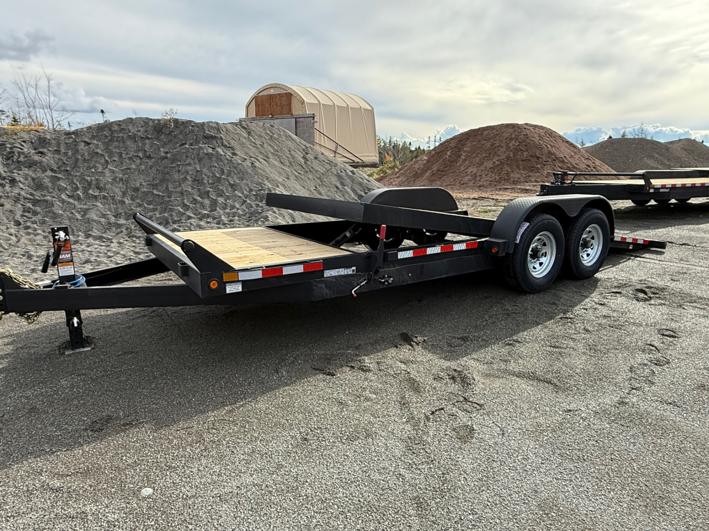 New 2026 Canada Trailers 21' Split Tilt Equipment hauler 14,000 Lb Equipment Trailer