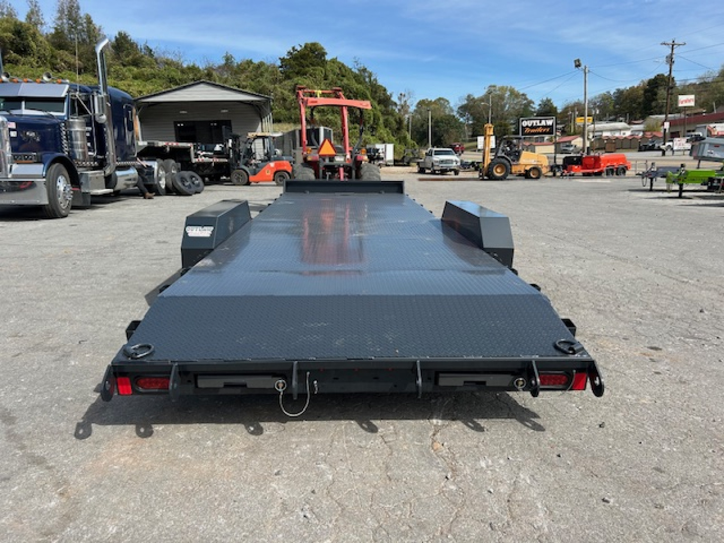 New 2026 Hillcrest Trailers 22+2 7k Car Hauler