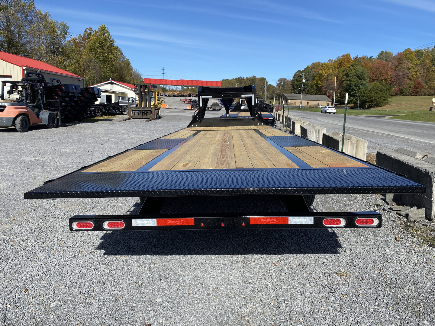 New 2026 Diamond C DET210 DECK OVER TILT TRAILER 20’ TILT 6’ STATIONARY 23K G.V.W.R.