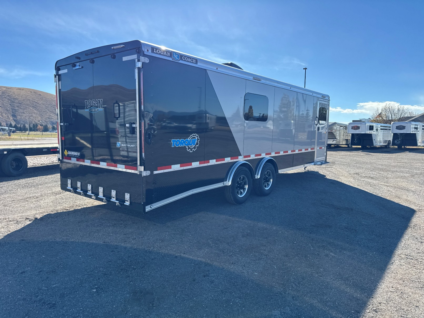 New 2026 Logan Coach Torque 24' All Season