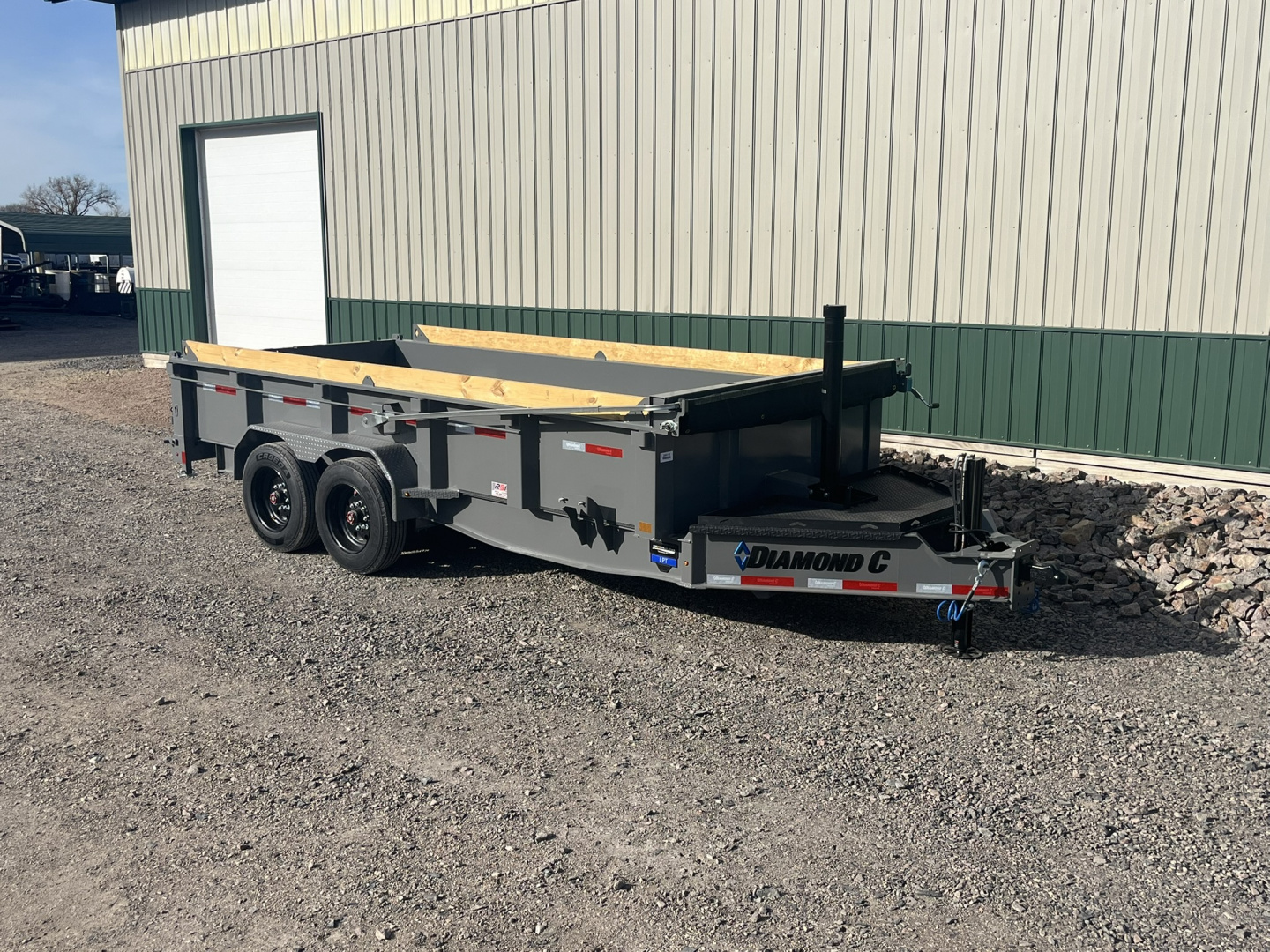 New 2026 16' 18k Diamond C Low-Pro Telescopic Dump Trailer
