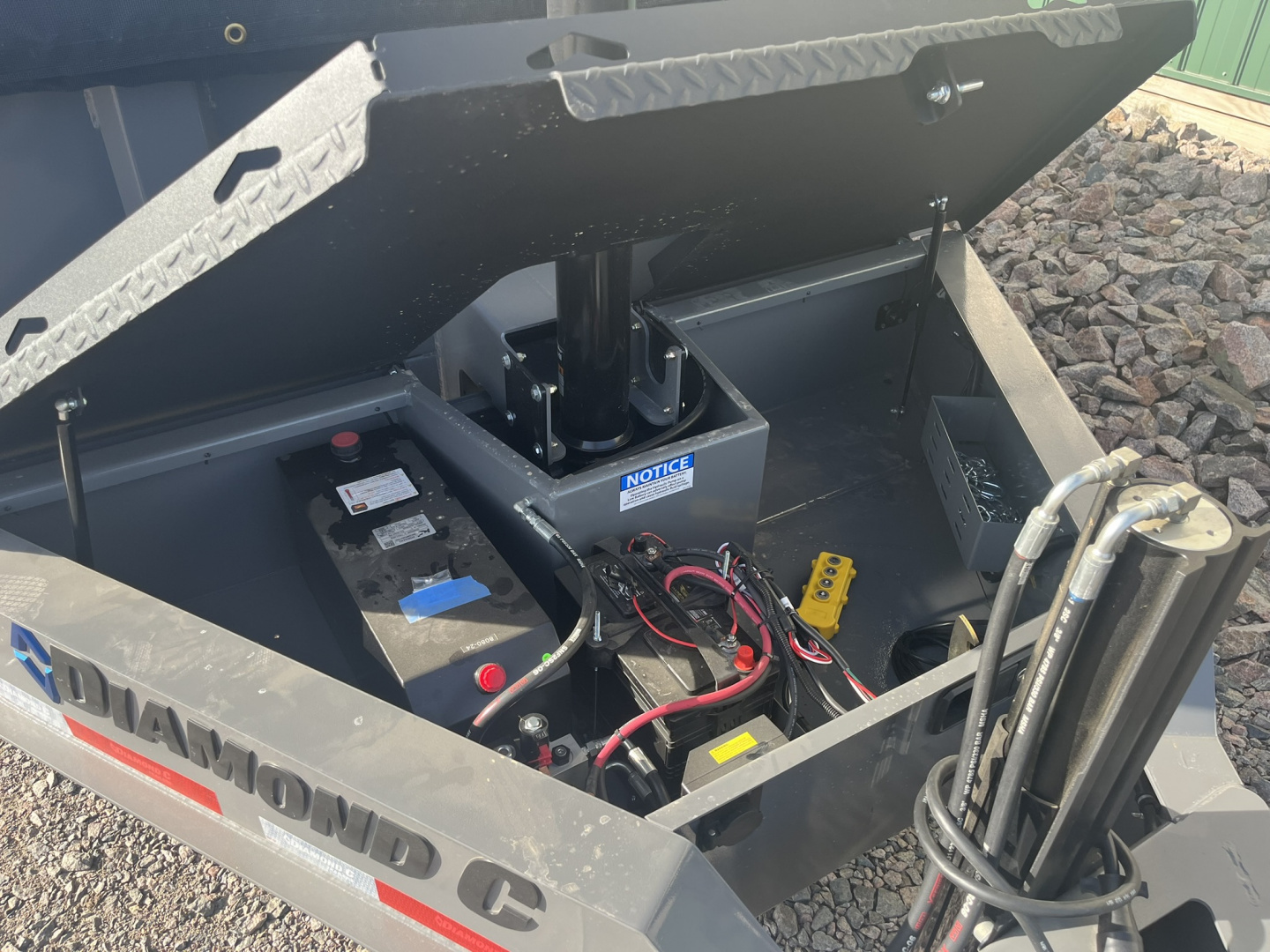 New 2026 16' 18k Diamond C Low-Pro Telescopic Dump Trailer