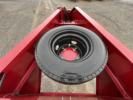 Used 2024 MAXXD 34' x 102" 30k Hyd Dove Gooseneck Trailer
