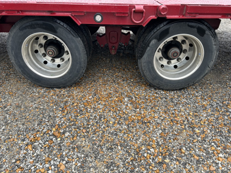 Used 2024 MAXXD 34' x 102" 30k Hyd Dove Gooseneck Trailer