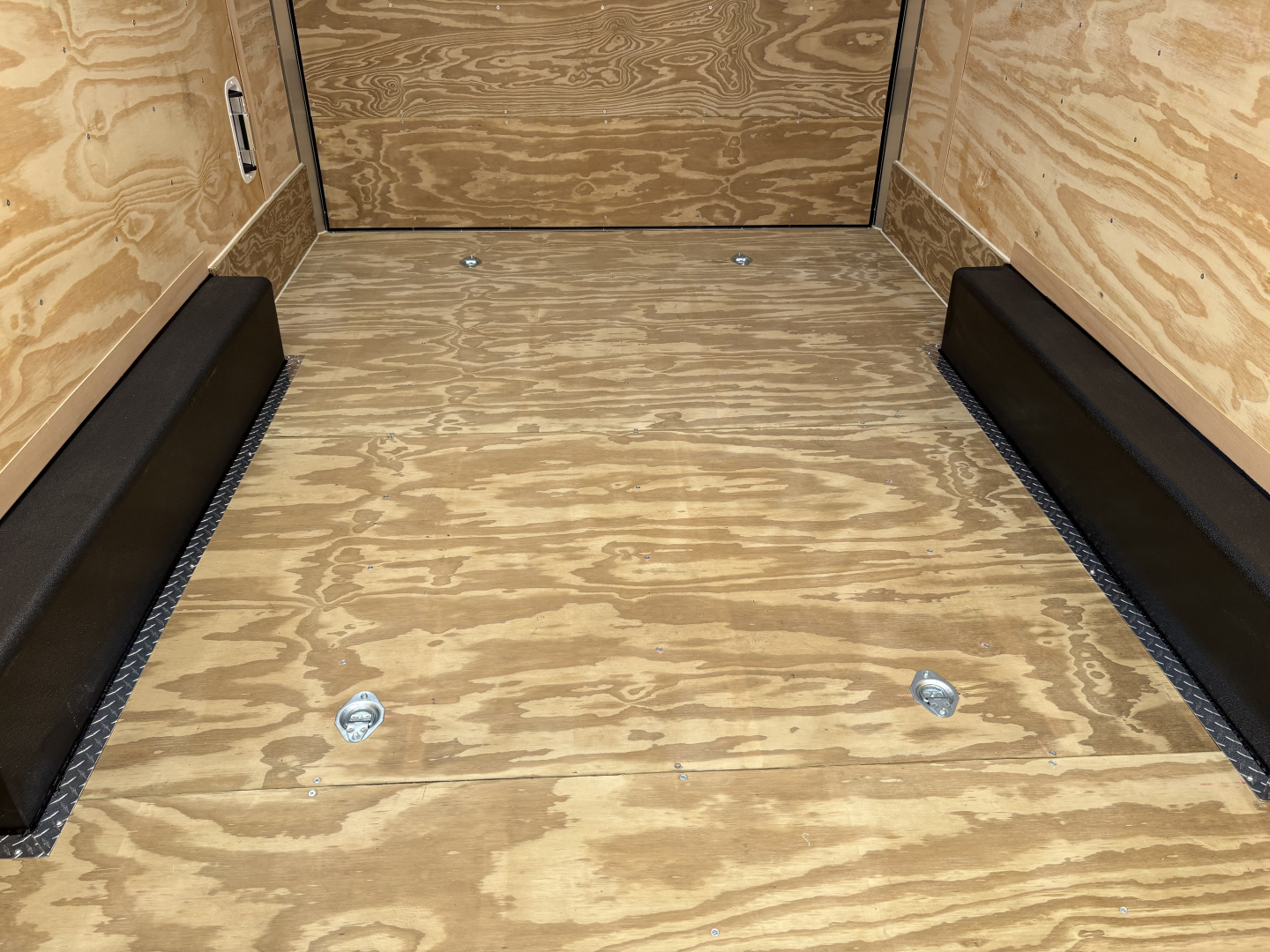 New 2026 Haul About Trailers 8.5'X18' LEOPARD W/LANDSCAPE PACKAGE Cargo / Enclosed Trailer