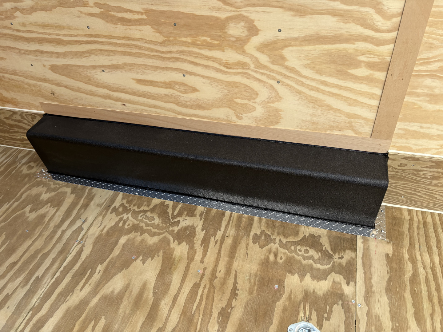 New 2026 Haul About Trailers 8.5'X18' LEOPARD W/LANDSCAPE PACKAGE Cargo / Enclosed Trailer