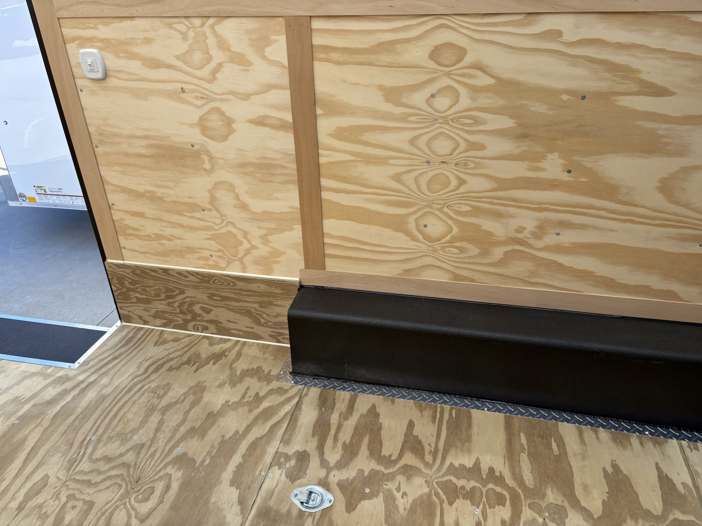 New 2026 Haul About Trailers 8.5'X18' LEOPARD W/LANDSCAPE PACKAGE Cargo / Enclosed Trailer