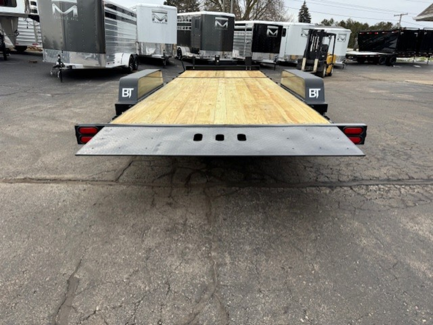 New 2026 Behnke TBCT2216ET Tilt Trailer