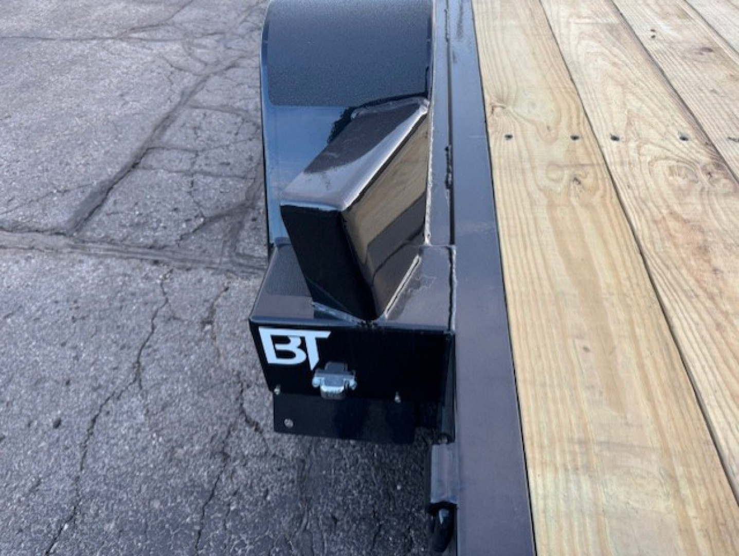 New 2026 Behnke CBCT2020E-S-10K Equipment Trailer