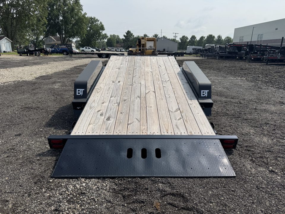 New 2026 Behnke TBCT2016ET Tilt Trailer