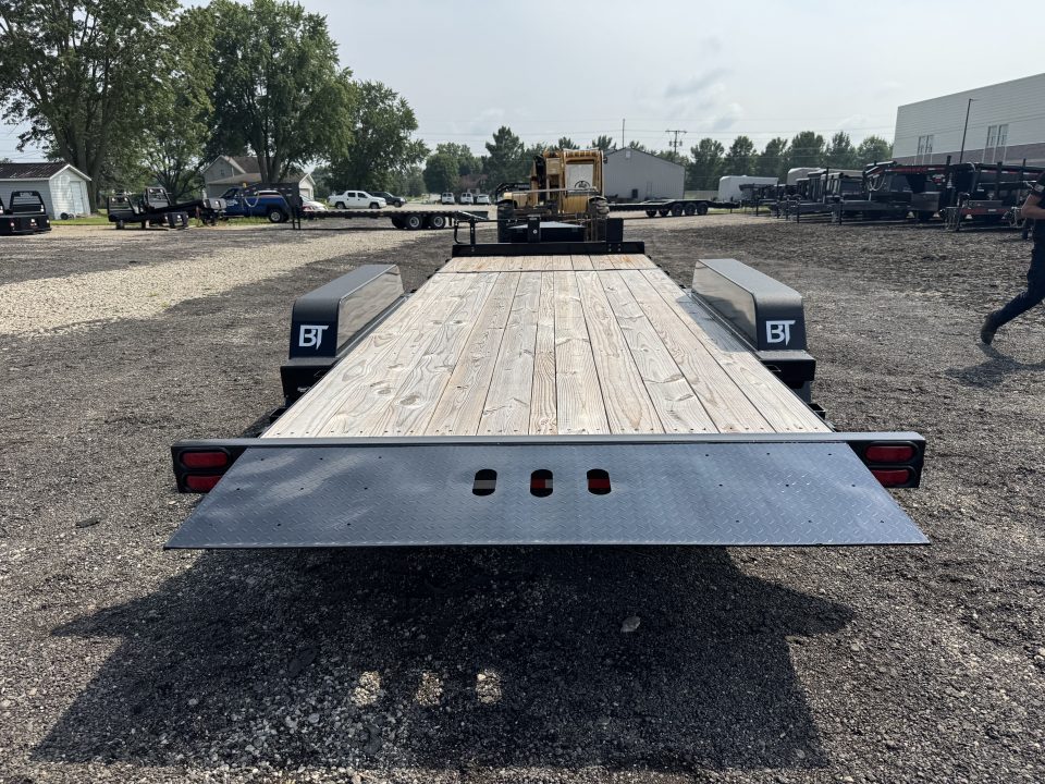 New 2026 Behnke TBCT2016ET Tilt Trailer