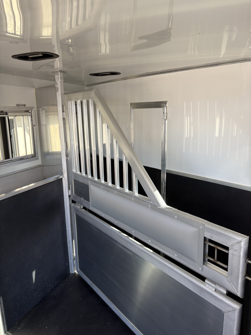 New 2025 SMC P8413 Patriot 4 Horse Trailer