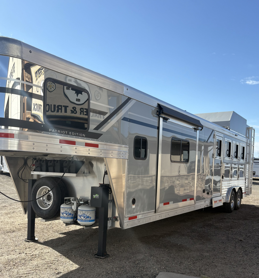 New 2025 SMC P8413 Patriot 4 Horse Trailer