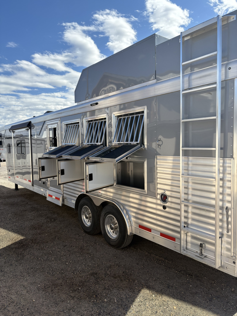 New 2025 SMC P8413 Patriot 4 Horse Trailer