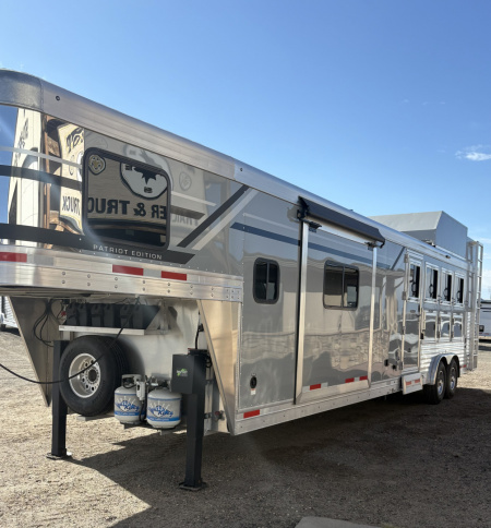 New 2025 SMC P8413 Patriot 4 Horse Trailer