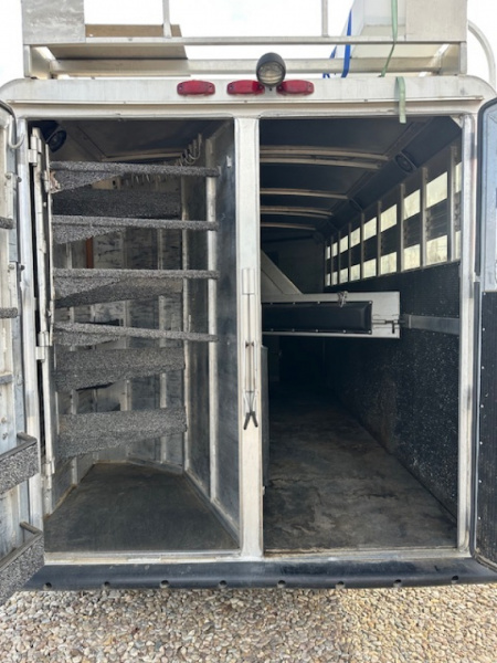 Used 1995 4-Star 4 Horse Weekender