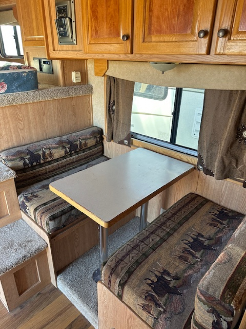 Used 2006 Exiss Trailers 4 Horse LQ