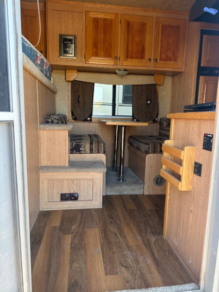 Used 2006 Exiss Trailers 4 Horse LQ