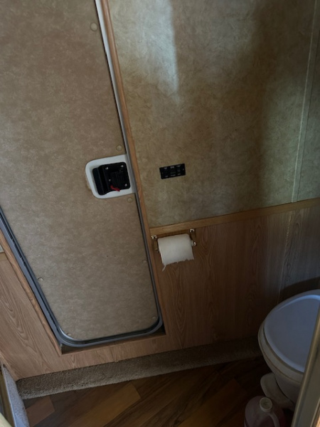 Used 2006 Exiss Trailers 4 Horse LQ