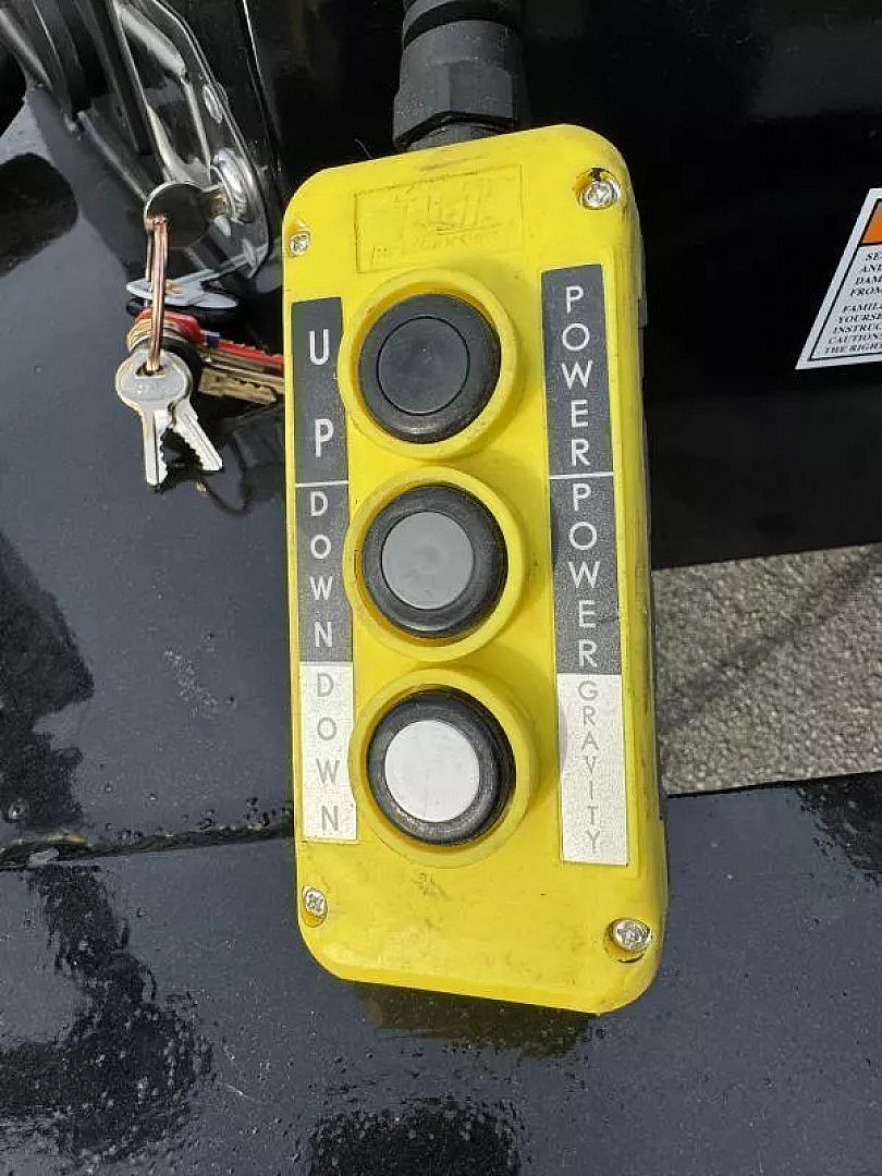 New 2025 Big Tex 14LP-14  Dump Trailer 7X14 WITH TARP RAMPS & LOADING FEET SCISSOR LIFT