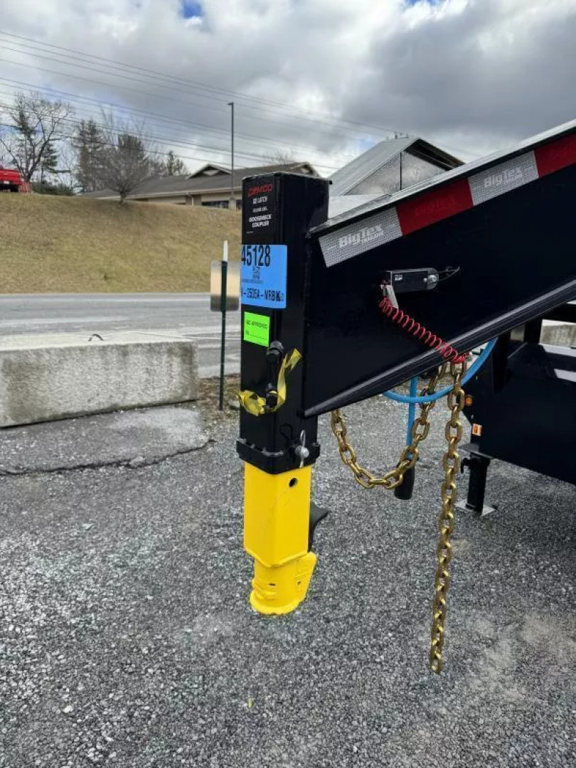 New 2026  Big Tex 14GN-20+5 gooseneck Trailer mega ramps 15.9k G.V.W.R.