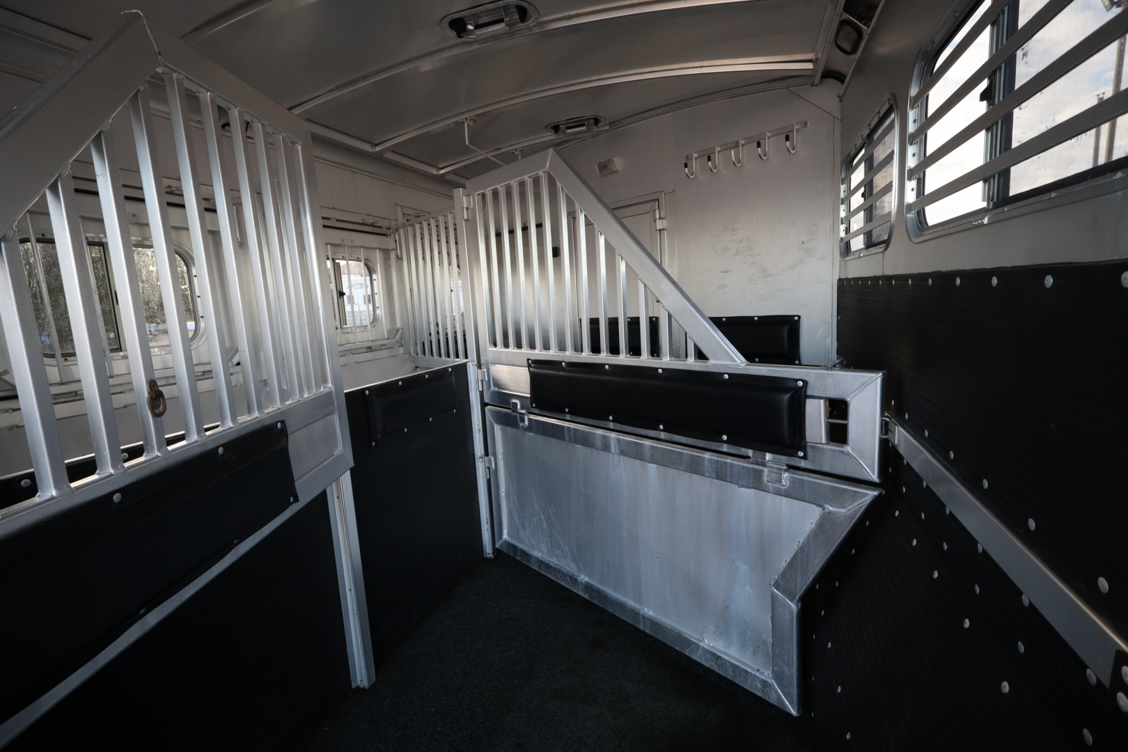 Used 2010 Platinum 3 Horse LQ Horse Trailer