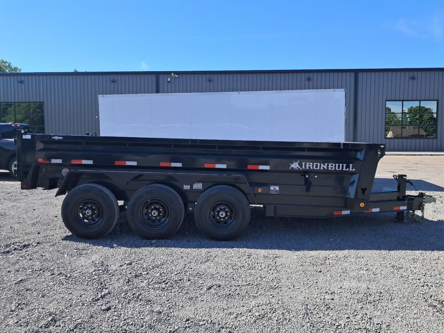 New 2026 Iron Bull DT8316073_3000 Dump Trailer