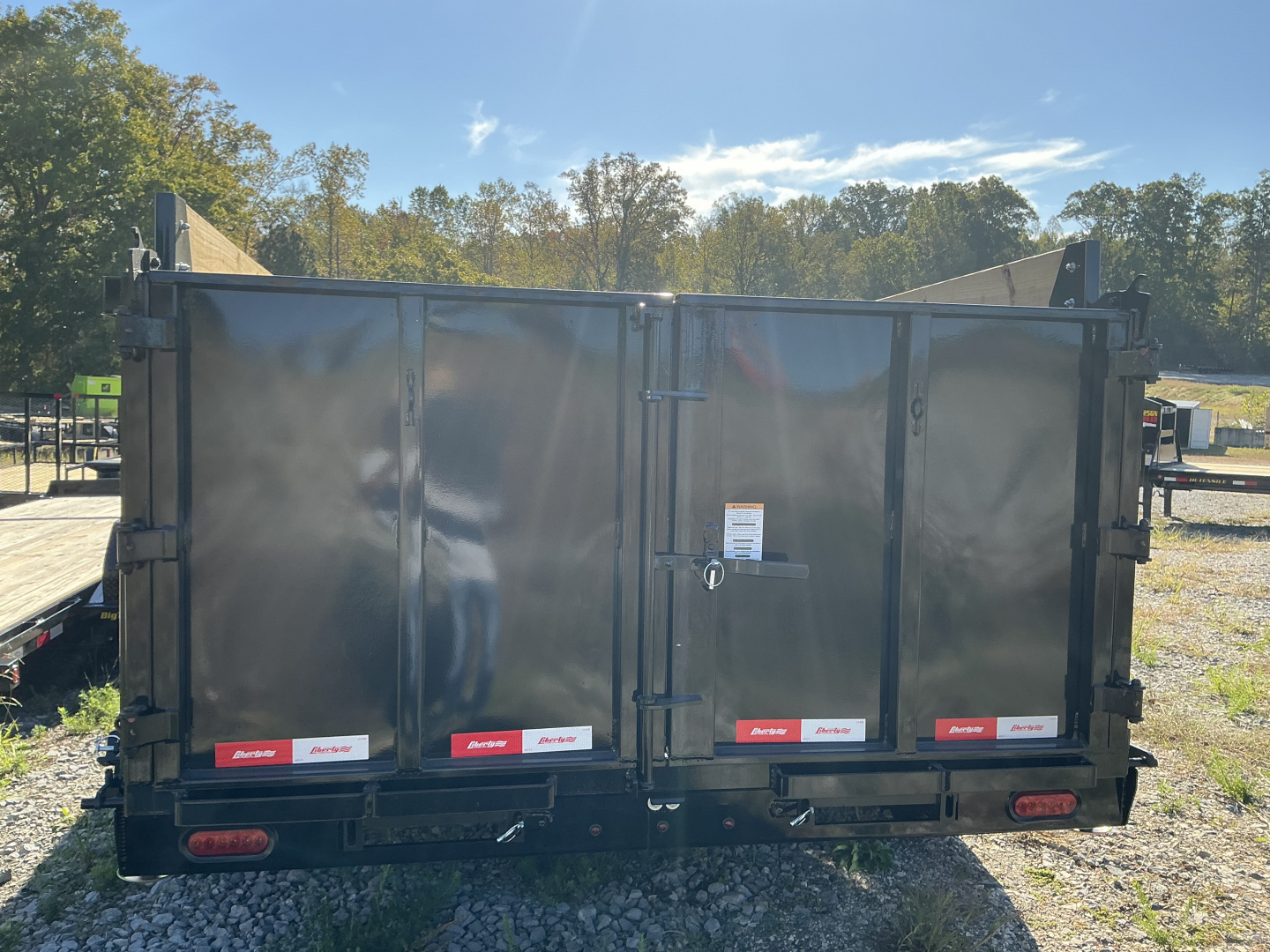 New 2025 Liberty LD16K 16’TELESCOPIC Dump Trailer, 40” HIGH SIDES, 17.5K GVWR, 7 GAUGE FLOOR