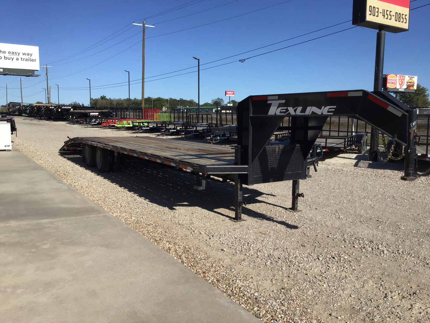 Used 2022 Texline 102"x32' GN Flatbed w/ Monster Ramps