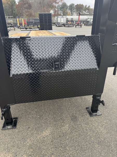 New 2026 Econoline 102"X25'+5' 10 Ton Deckover Equipment Trailer